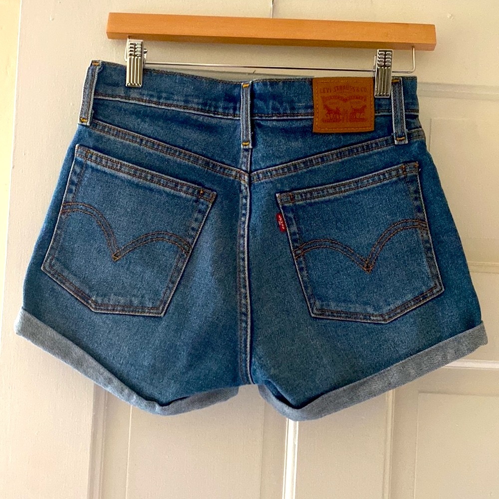 Levi’s high rise denim shorts